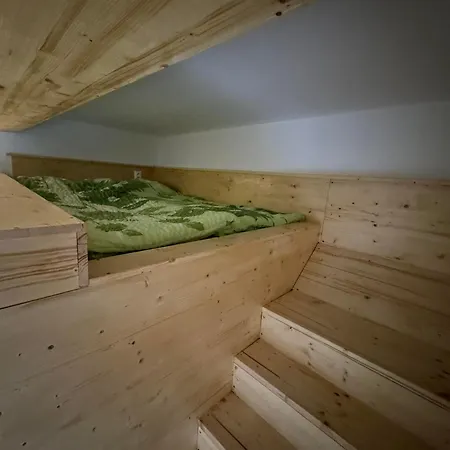 Semesterbostad U Edyho